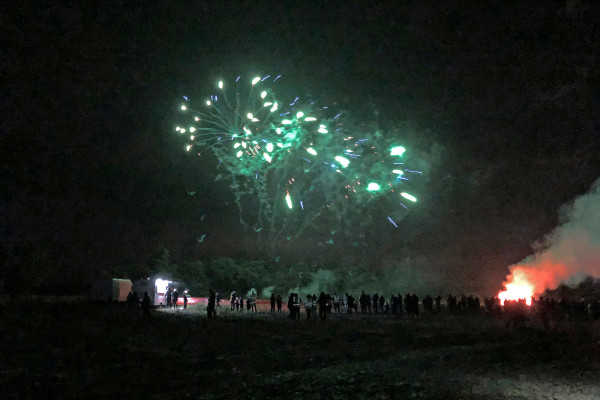 Green fireworks at Kenninghall display 2021
