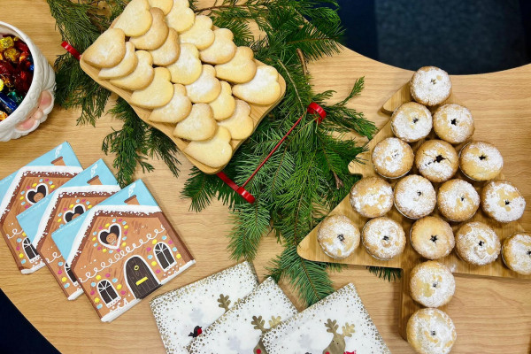 Wreath Making Thank You news-events illustration 7